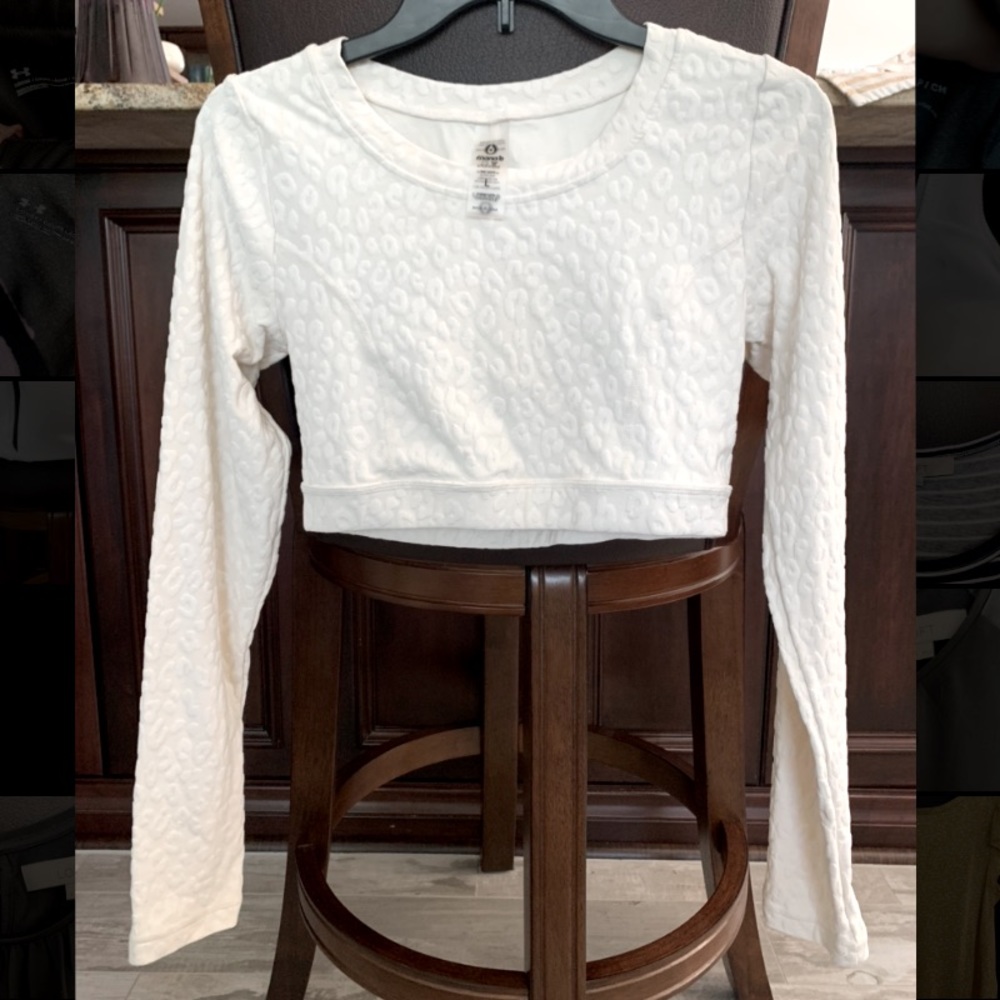 Mono B Jacquard Activewear